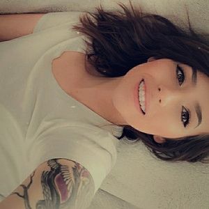 Meet your Posher, Nora